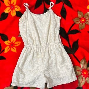 White lace romper size small adjustable straps